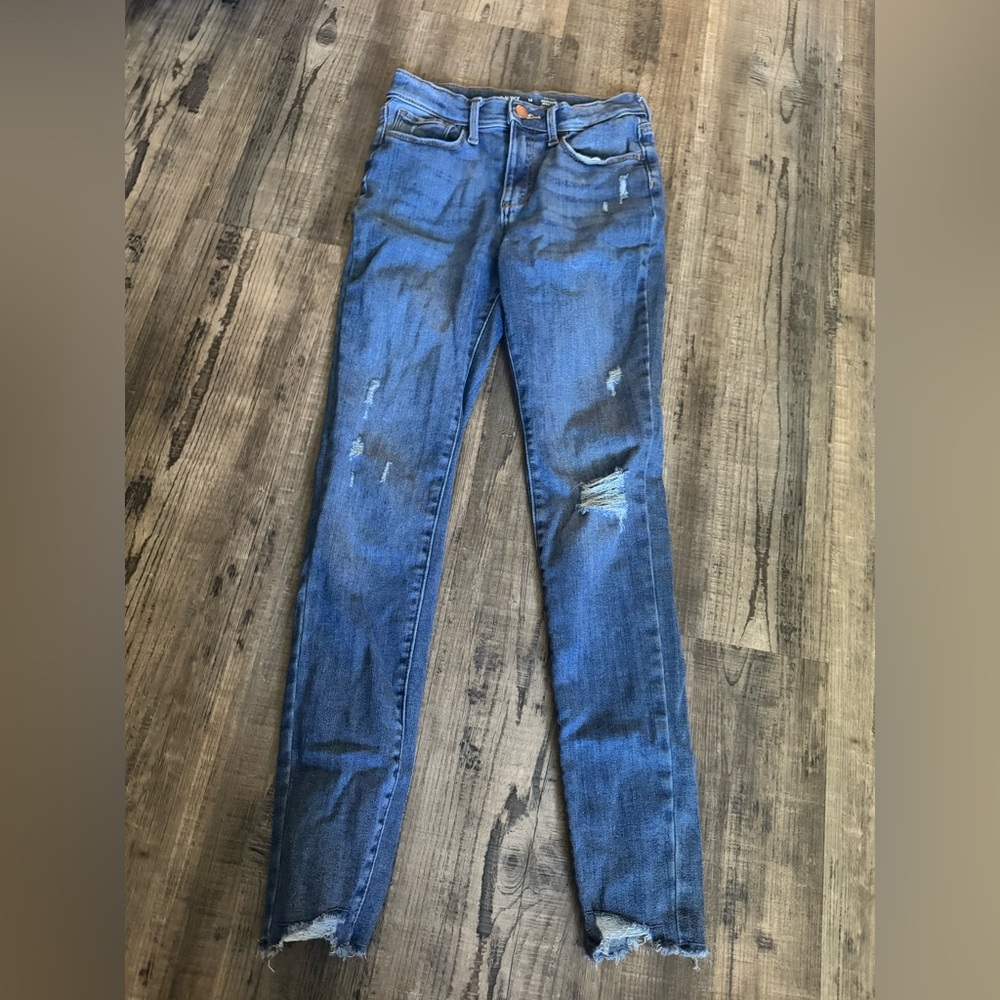 Old Navy Girl’s Distressed Skinny Jeans - Blue